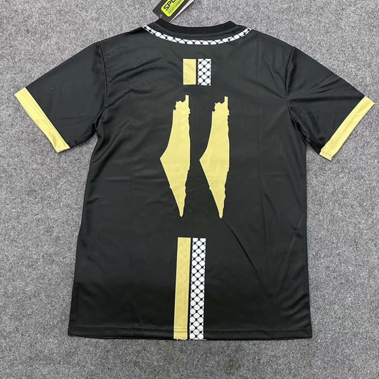 Palæstinensisk Fodboldtrøje – Sort/Guld med Kufiya-Mønster (Arabisk)