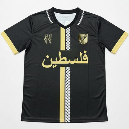 Guld og sort FC Palestine Fodboldtrøje med arabisk skrift.