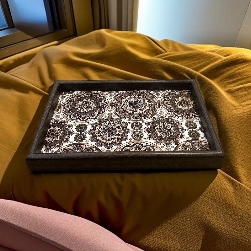 Serveringsbakke med Mandala Mønster og Mørk Ramme - 2 Varianter