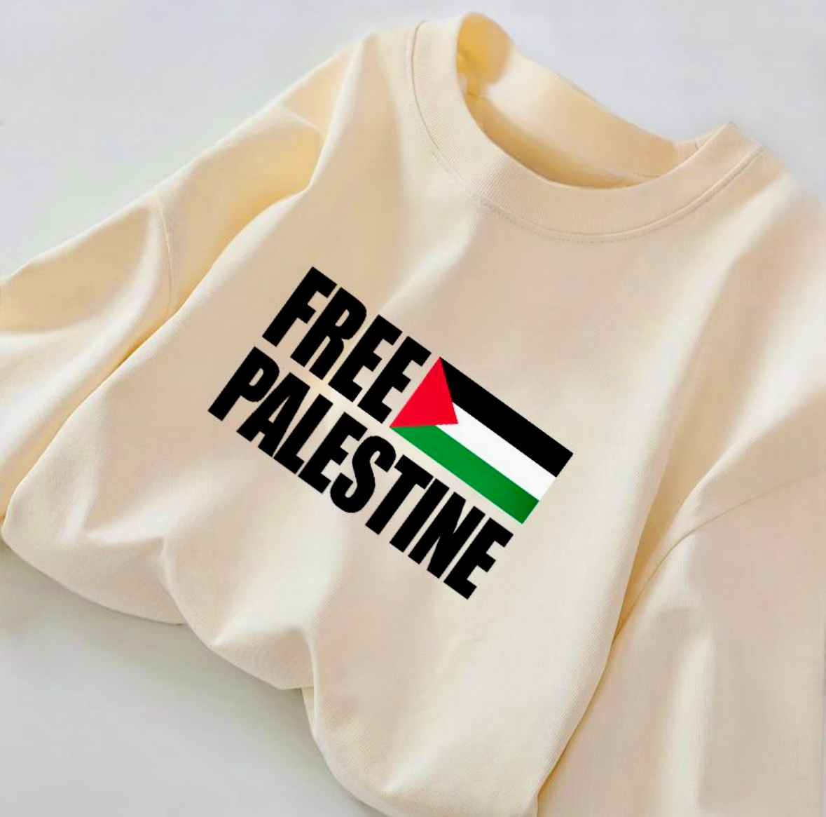 Beige langærmet t-shirt med Free Palestine motiv og flag
